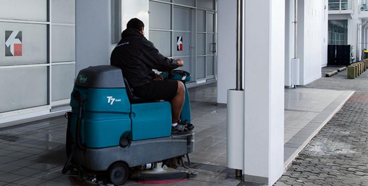 Techniques professionnelles, autolaveuse autoportée